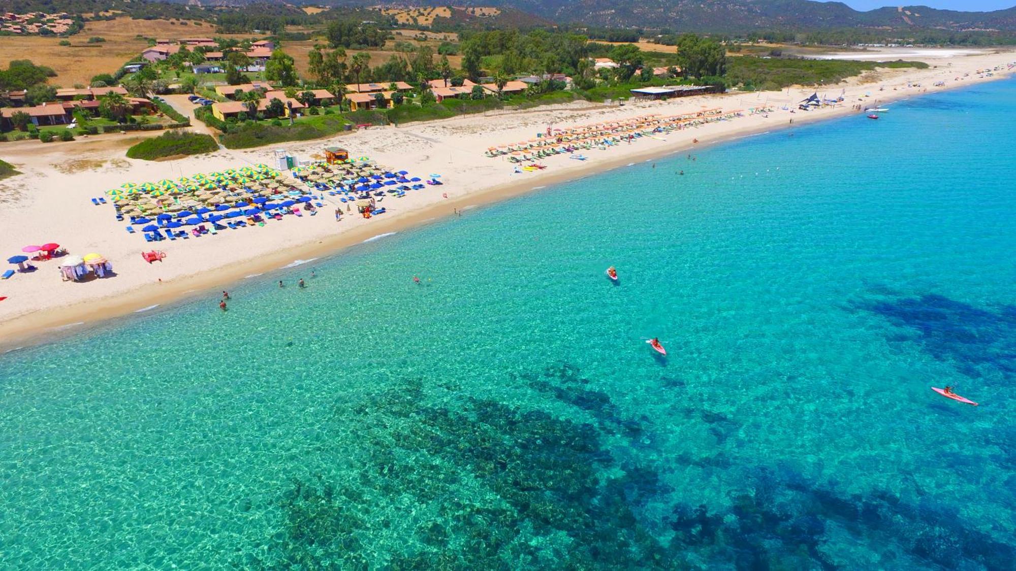 Rey Beach Club 몬테나이 외부 사진