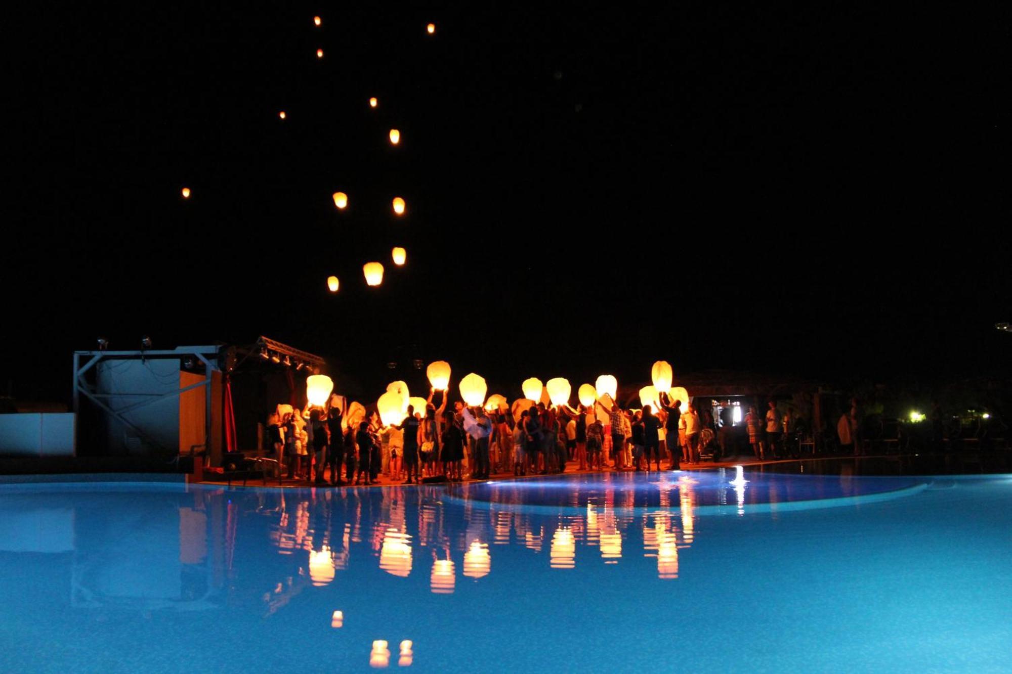 Rey Beach Club 몬테나이 외부 사진